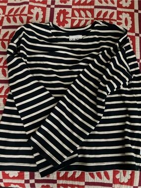 Le bon shoppe navy & White Stripe Long Sleeve Tee brand new